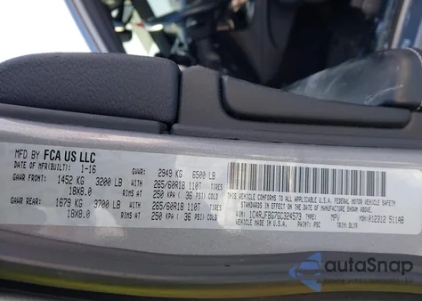 2016 Jeep Grand Cherokee Limited z USA, uszkodzony, nr VIN 1C4RJFBG7GC324573